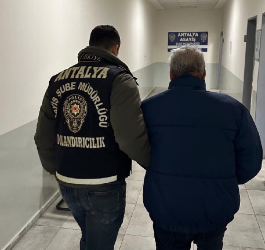 Kepez’de "Nitelikli Dolandırıcılık" Operasyonu: Sahte Gümrükçü Yakayı Ele Verdi!