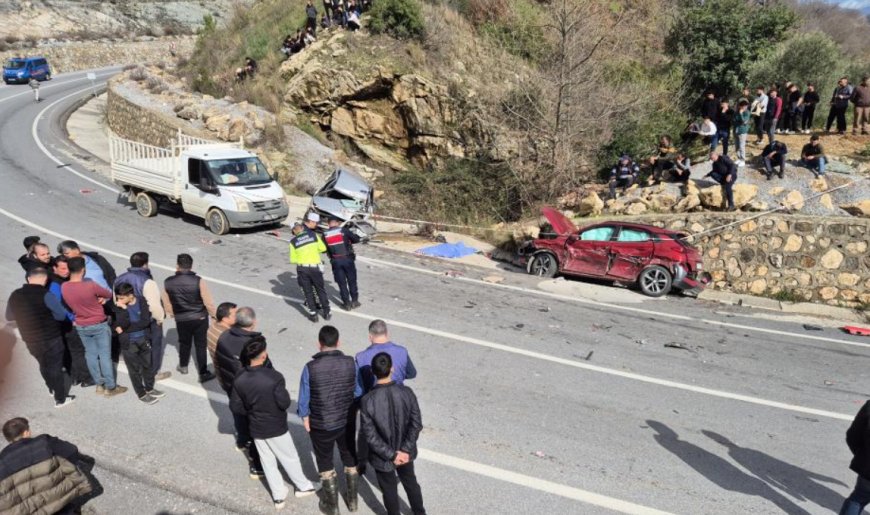 Alanya'da Kum Yüklü Kamyon Dehşeti: 3 Araç Çarpıştı, Yaralılar Var.