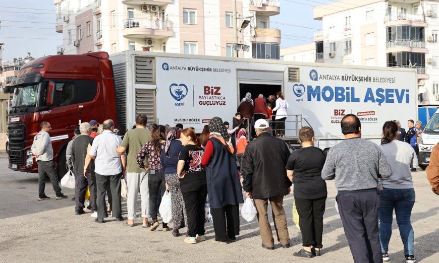Antalya’da Ramazan Bereketi Sokaklara Taşınıyor: Mobil Aşevi Yollarda!