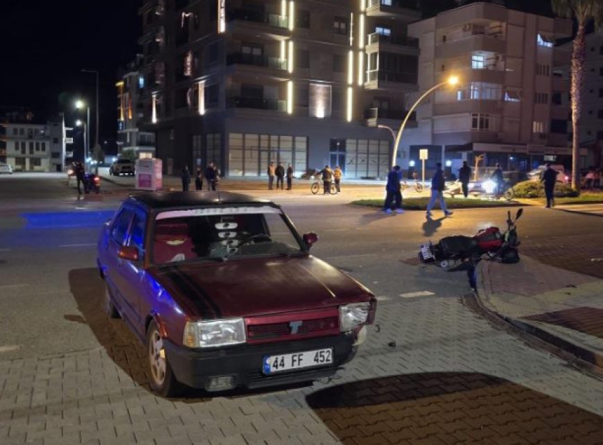 Gazipaşa’da Motosiklet ile Otomobil Çarpıştı