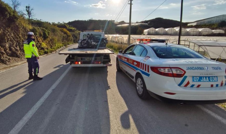 Alanya İlçe Jandarma Komutanlığı’ndan Motosiklet Denetimi: 2 Araç Men Edildi