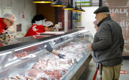 Ramazan Sofralarının Değişmez Adresi: Antalyalılar "Halk Et"te Buluşuyor!