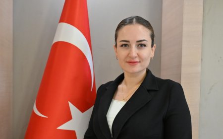 Başkan Vekili Özdemir, Mehmet Akif Ersoy ve İstiklal Kahramanlarını Andı