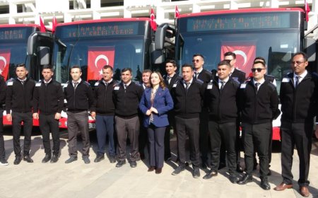 Antalya’da Hibrit Dönemi Başladı: 19 Yeni Otobüs İlk Etapta Teslim Alındı