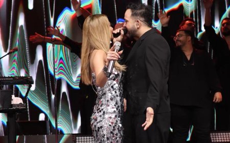 Pine Beach’te Müzik Fırtınası: Derya Uluğ ve Aşık Gök Tatilcileri Coşturdu