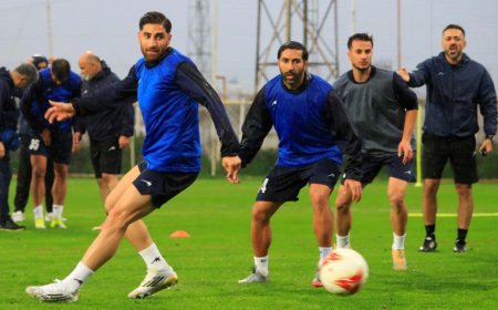 İran Milli Takımı Antalya Kampına Başladı: İki Hazırlık Maçı Oynanacak.