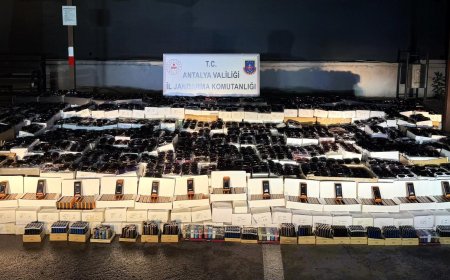 Manavgat’ta Dev Kaçakçılık Darbesi: 25.5 Milyon TL’lik Malzeme Ele Geçirildi!