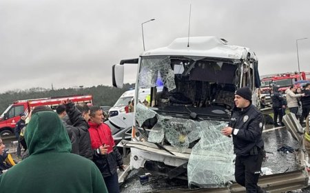 İstanbul’da Zincirleme Trafik Kazası: 1 Polis Şehit Oldu, 16 Polis Yaralandı