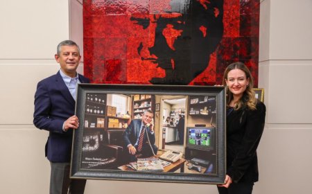 Antalya’nın Yatırımları Konuşuldu: Başkan Vekili Özdemir’den CHP Liderine Ziyaret