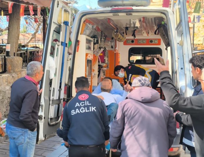 Antalya'da Dehşet Anları: Tartıştığı Esnafa Pompalı Tüfekle Saldırdı.