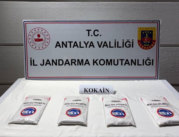Aksu’da Jandarmadan Zehir Tacirlerine Darbe: 1 Kilo 380 Gram Kokain Ele Geçirildi