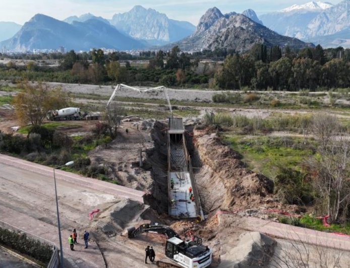 Konyaaltı’na 60 Milyon liralık Dev Yatırım: Yağmursuyu Sorunu Tarih Oluyor