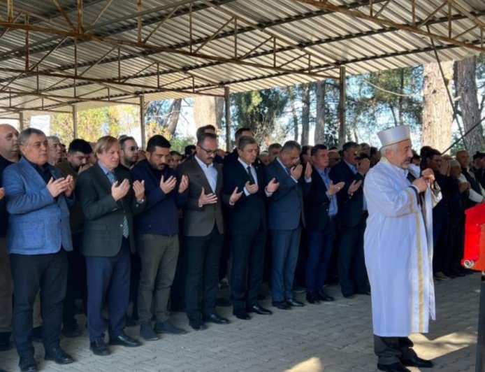 Antalya’nın Acı Kaybı: Emekli Vali Yardımcısı Mestan Deniz Vefat Etti