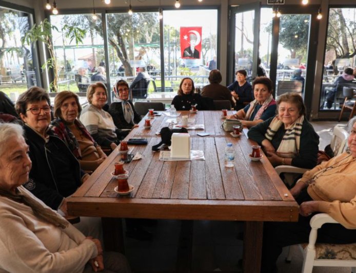 Antalya’nın Yaşayan Efsanesi: Barbaros Aile Çay Bahçesi Kent Hafızasını Taze tutuyor