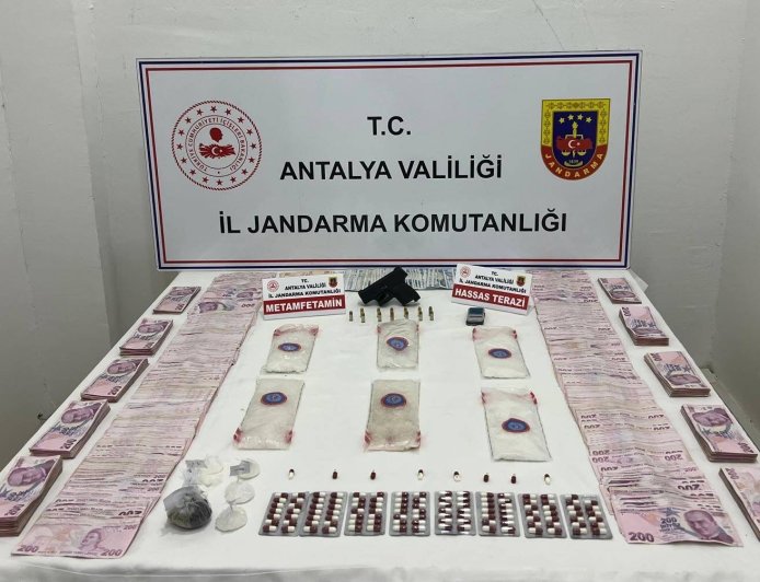 Antalya Kepez’de Jandarmadan Dev Uyuşturucu Darbesi: Kilo Kilo Metamfetamin Yakalandı!