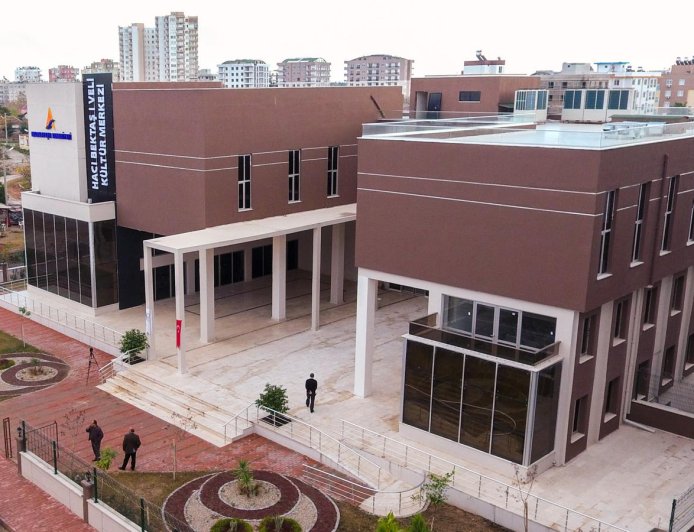 Muratpaşa’da Sanat Eğitimi Başlıyor: Tiyatro ve Bağlama Kursu İçin Başvurular Açıldı