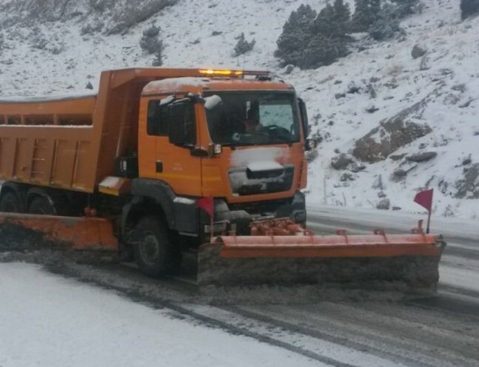 Antalya-Konya Yolunda Kar Alarmı: Ekipler Teyakkuzda