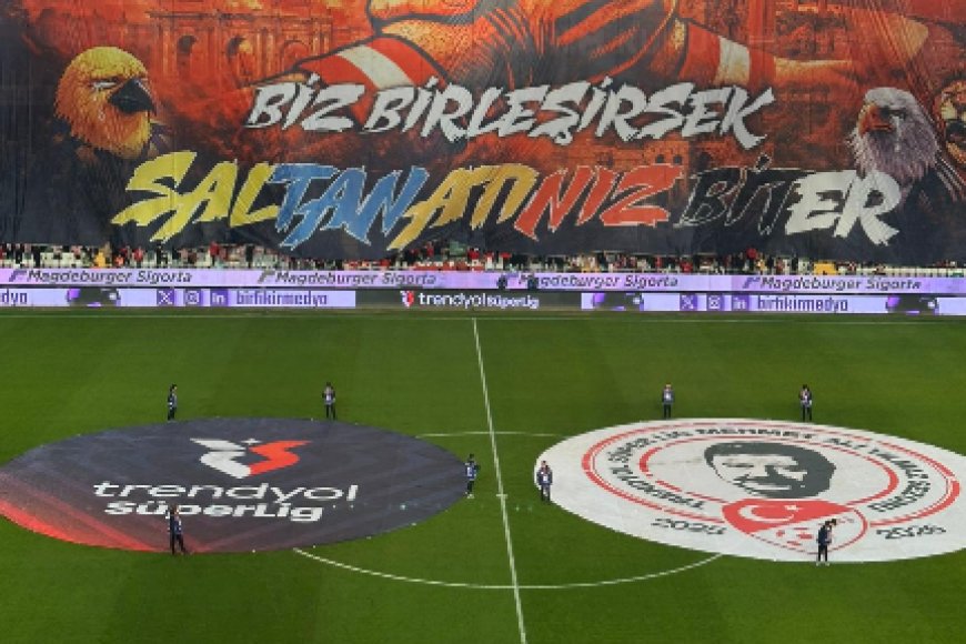 Antalya Stadyumu’nda Görsel Şölen: Akrepler’den Unutulmaz Kareografi!