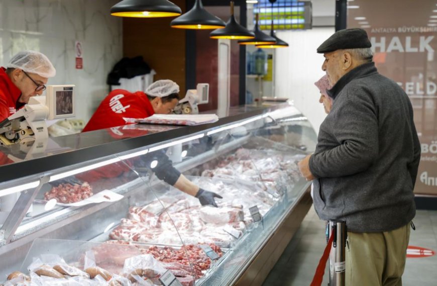 Ramazan Sofralarının Değişmez Adresi: Antalyalılar "Halk Et"te Buluşuyor!