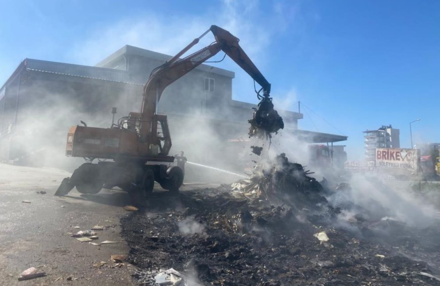 Serik Sanayi Sitesi’nde Korkutan Yangın!