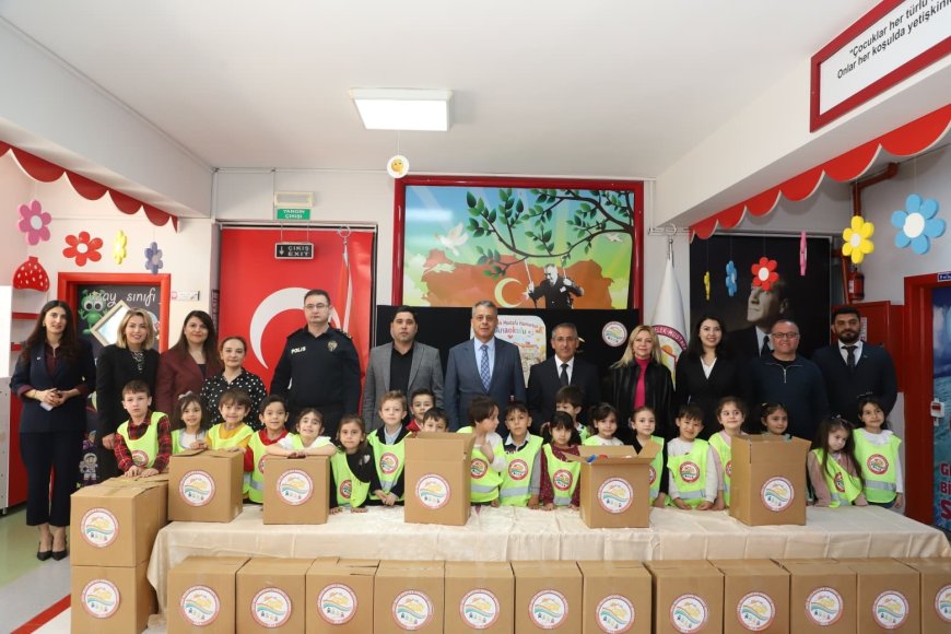 Minik Ellerden Büyük Dayanışma: Aksu’da 51 Aileye Ramazan Bereketı!