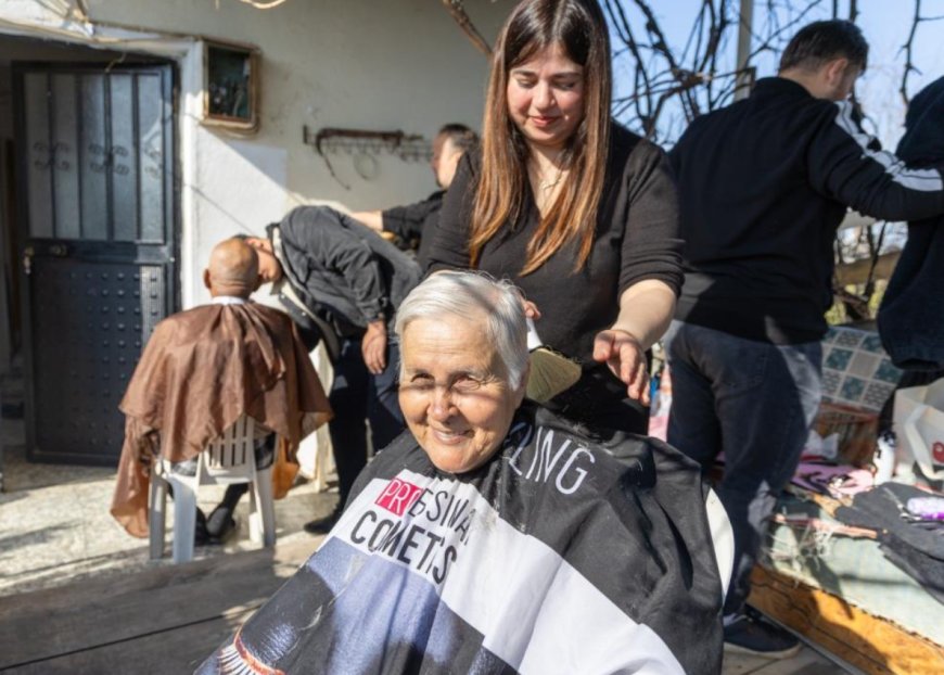 Manavgat’ta Bayram Sevinci Kırsala Taşındı: Ücretsiz Kuaför Hizmeti
