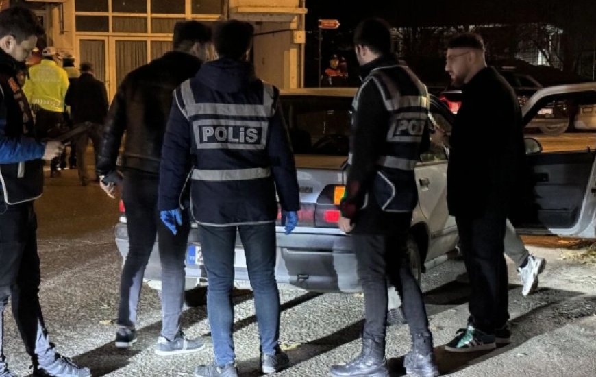 Antalya Muratpaşa'da Silahlı Kavga! Yaralılar Var