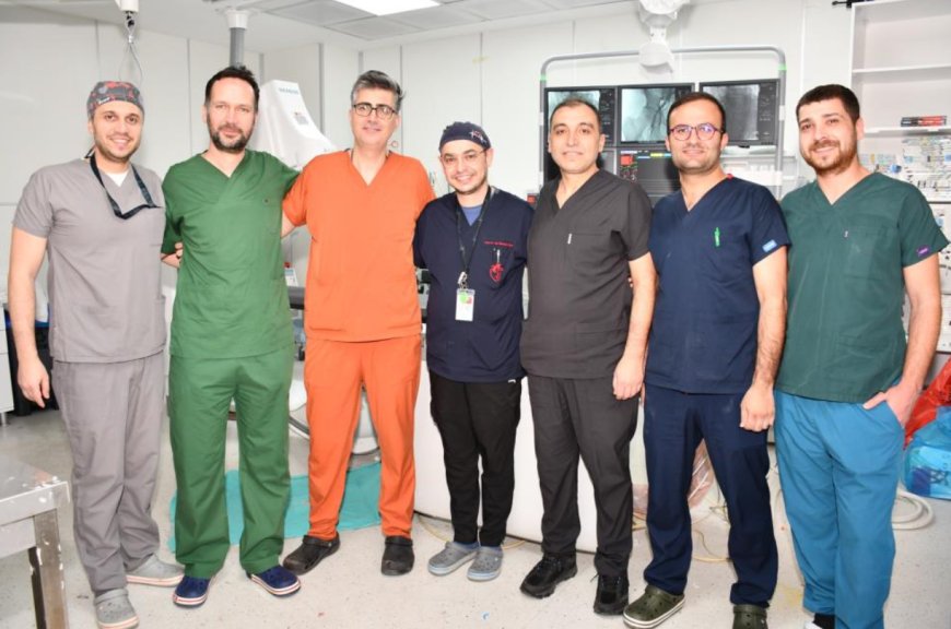 Alanya'da Kalp Tedavisinde Yeni Dönem: Göğüs Kafesi Açılmadan Kapak Değişimi