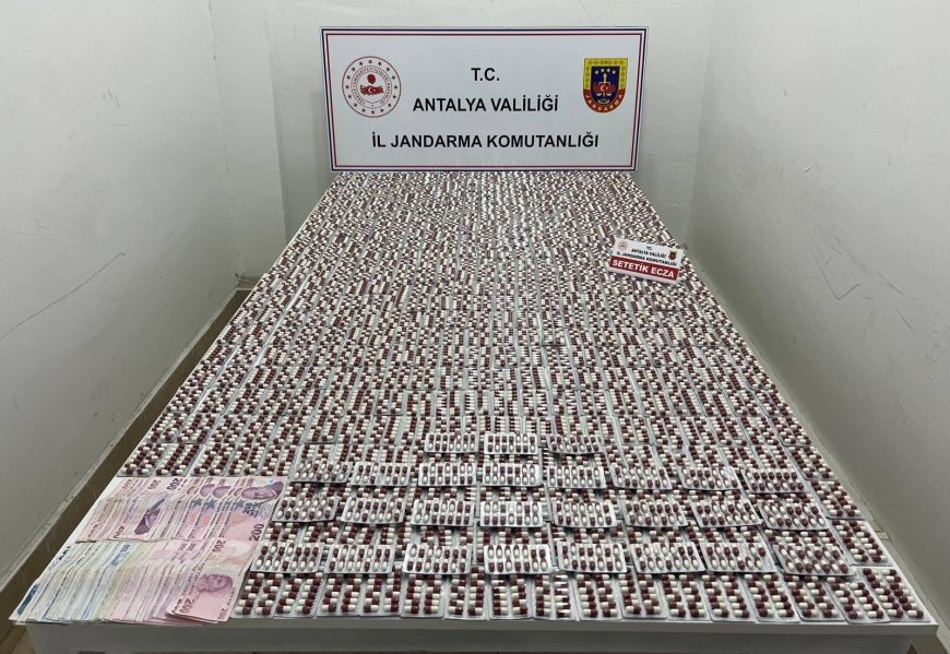 Kepez'de Dev Darbe: Motosikletten 15 Bin 560 Adet Uyuşturucu Hap Çıktı!