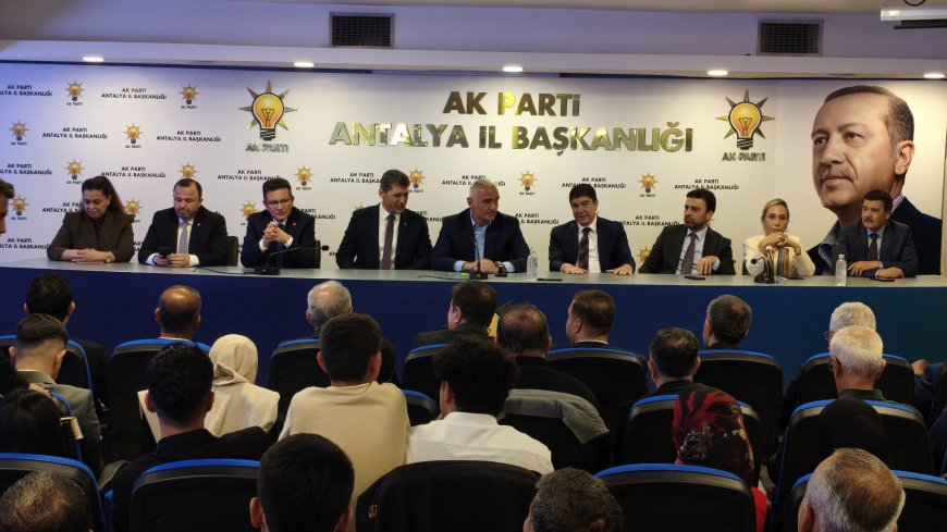 Antalya’da Turizm Zirvede: Ersoy’dan Halk Plajı Müjdesi