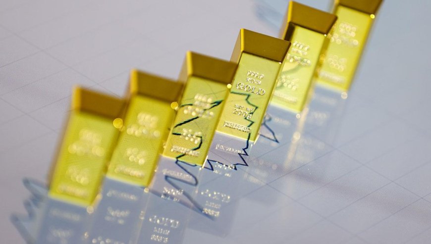 Altın ve Gümüş Fiyatları Rekor Seviyelerden Uzaklaşıyor