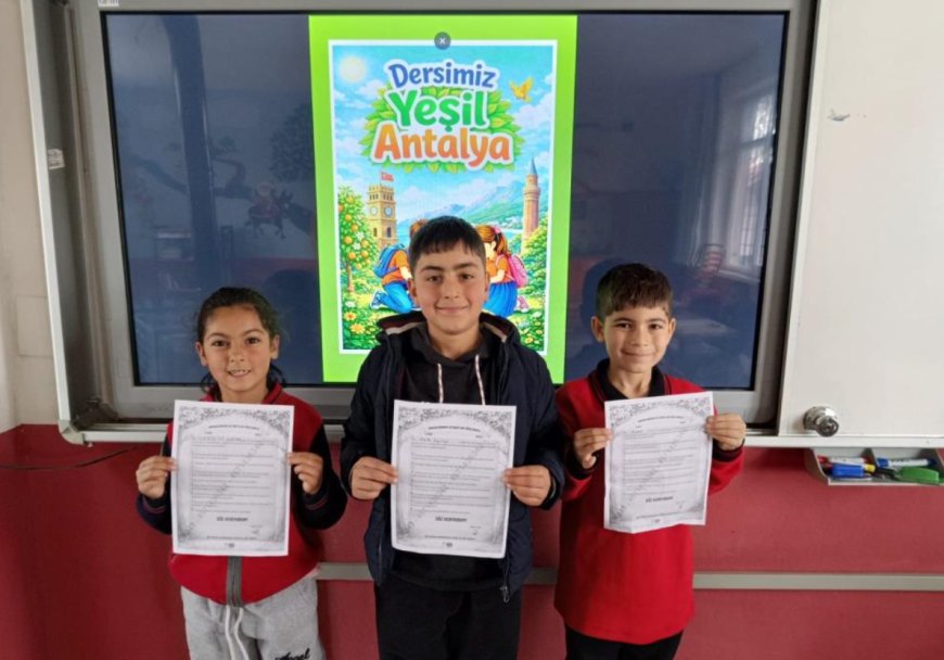 Bu Kez Ders Kitaptan Değil, Doğadan: 'Dersimiz Yeşil Antalya'.