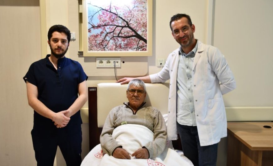 "Alanya Eğitim ve Araştırma Hastanesi’nde Bir İlk: İleri Cerrahi Yöntemle Kansere Dur Dediler!