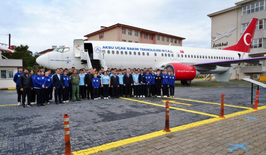 İstikbalin Mimarları Aksu Uçak Lisesi’nde: Gökyüzüne Atılan Türk İmzası.