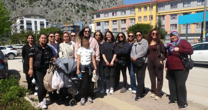 Antalya’da Öğretmene "Darp" Suçlaması: Sınıf Velilerinden  Tam Destek!