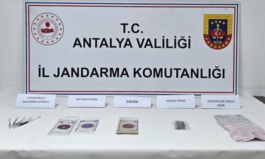 Antalya Döşemealtı’nda Zehir Tacirlerine Darbe: Yüklü Miktarda Metamfetamin Ele Geçirildi!