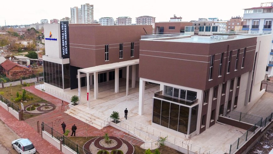 Muratpaşa’da Sanat Eğitimi Başlıyor: Tiyatro ve Bağlama Kursu İçin Başvurular Açıldı