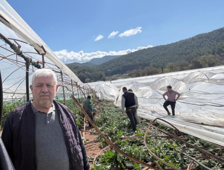 Antalya'da Fırtınanın Bilançosu Ağır: Seralar Kullanılamaz Hale Geldi