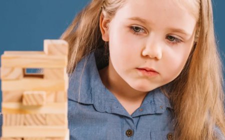 Uzmanlar Uyarıyor: Otizmin İlk 3 Belirtisini Tanıyın, Vakit Kaybetmeyin