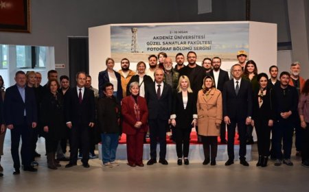 Genç Sanatçıların Kadrajından Antalya: AÜ Güzel Sanatlar Fakültesi Karma Sergisi Açıldı