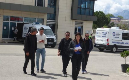 Kepez’de Feci Kaza: Çöp Kamyonunun Altında Kalan 79 Yaşındaki Adam Yaşamını Yitirdi