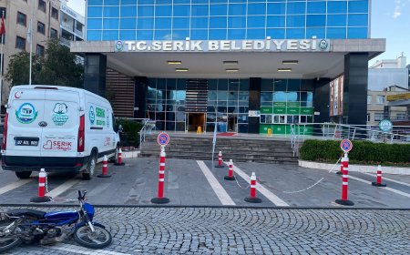 Serik Belediyesi’ne Pompalı Tüfekle Saldırı: 5 El Ateş Açtı