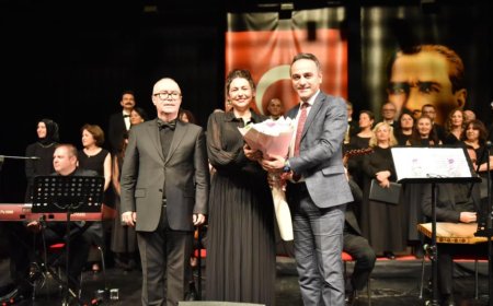 Kepez’de Selami Şahin Rüzgarı: Unutulmaz Şarkılarla Nostalji Gecesi