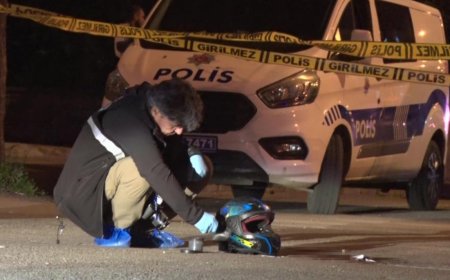 Antalya Kepez'de Kanlı Kavga: 3 Kişi Bir Gence 'Tara' ve Sopalarla Saldırdı