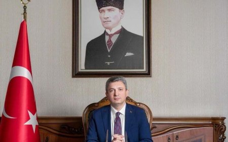 Antalya Valisi Hulusi Şahin'den 10 Nisan Polis Haftası Tebriği