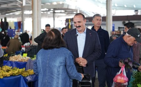 Konyaaltı Belediye Başkanı Cem Kotan Esnaf ve Vatandaşla Buluştu