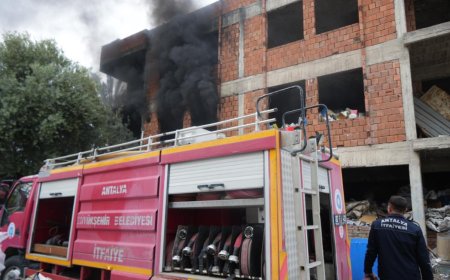 Antalya’nın tarih kokan sokağında korkutan anlar!