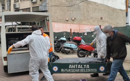 Antalya'da acı son! Bir aydır kaldığı pansiyon odasında ölü bulundu
