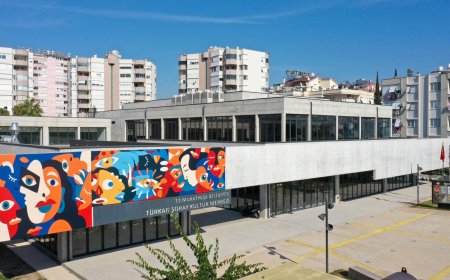 Muratpaşa’da Edebiyat ve Müzik Buluşması: "Unutulmayan Dizeler ve Ezgiler Akşamı"