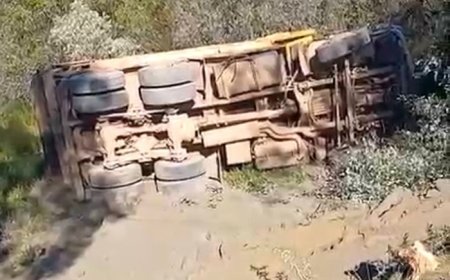 Alanya'da Kamyon Kazası: 48 Yaşındaki Sürücü Olay Yerinde Can Verdi